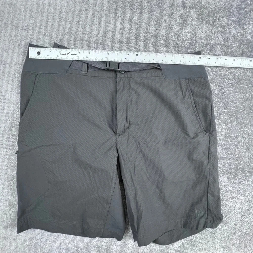 The North Face Mens NF0A2UM2 Asphalt Grey Hex Ripstop Hiking Shorts Size 36